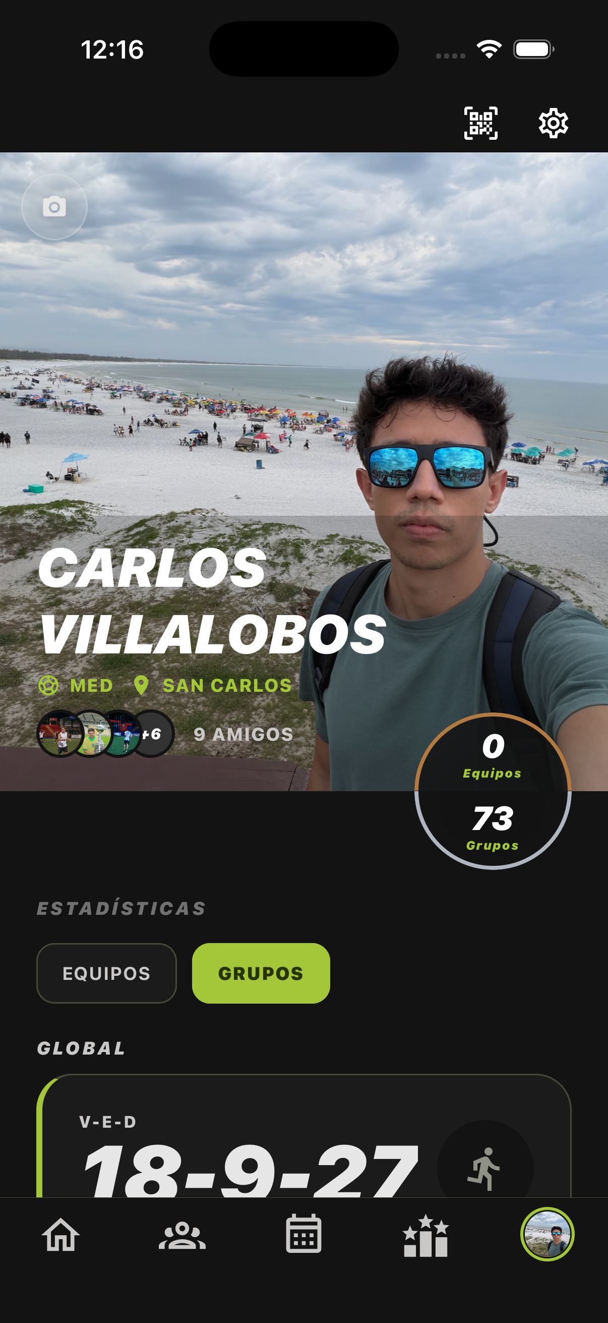 Perfil de jugador con historial y rendimiento